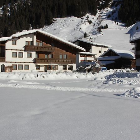 Haus Astoria Apartman Sankt Leonhard im Pitztal Szoba fotó