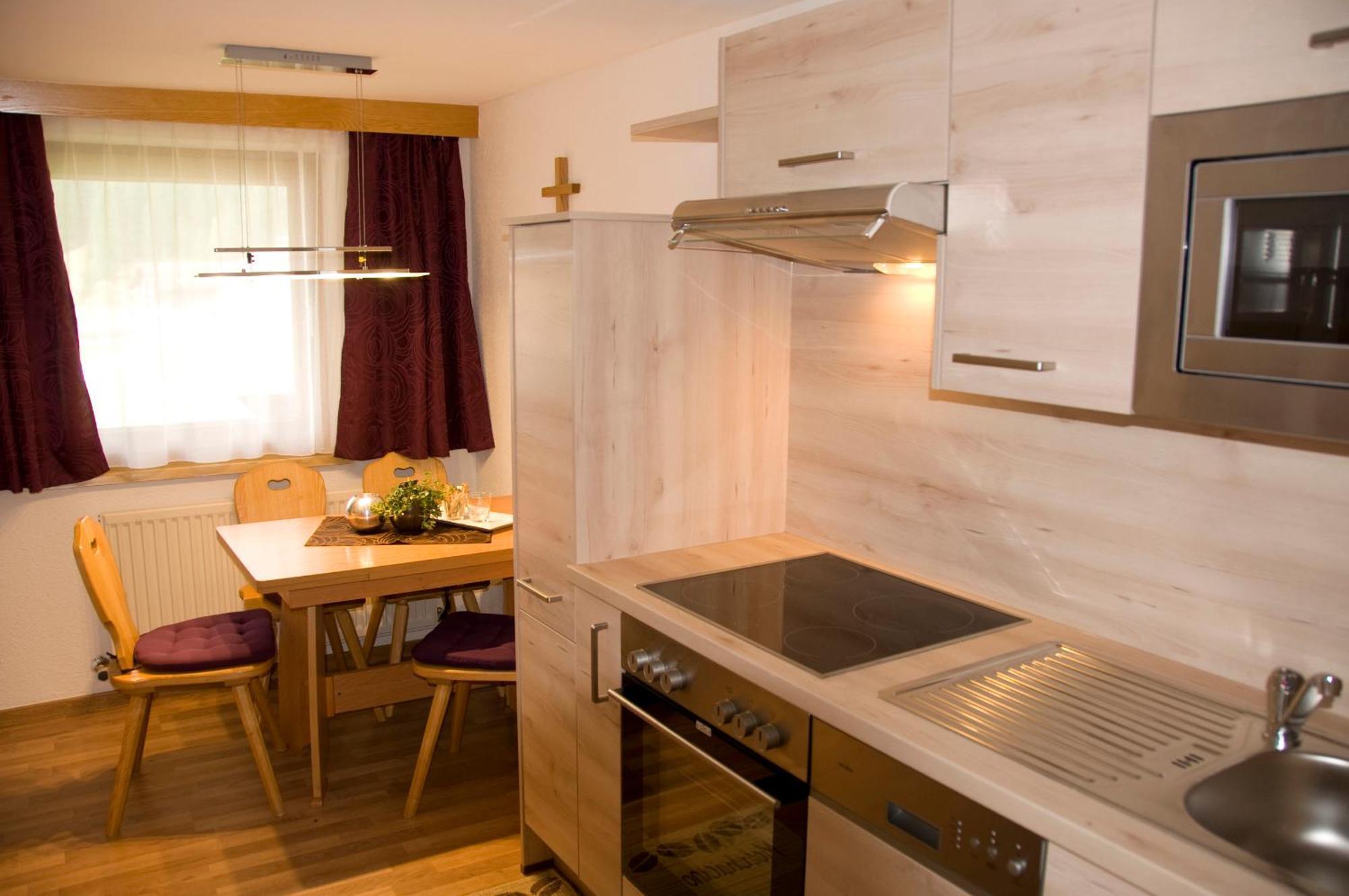 Haus Astoria Apartman Sankt Leonhard im Pitztal Kültér fotó