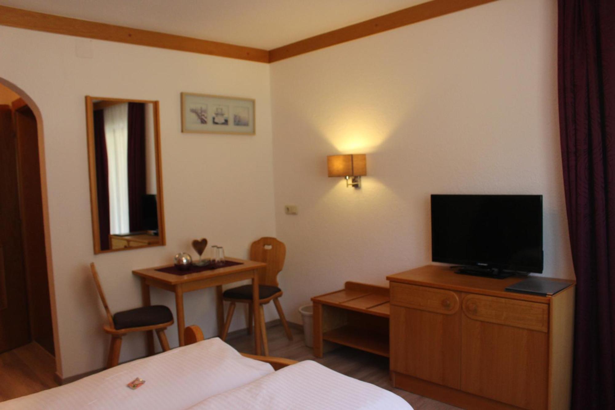 Haus Astoria Apartman Sankt Leonhard im Pitztal Kültér fotó