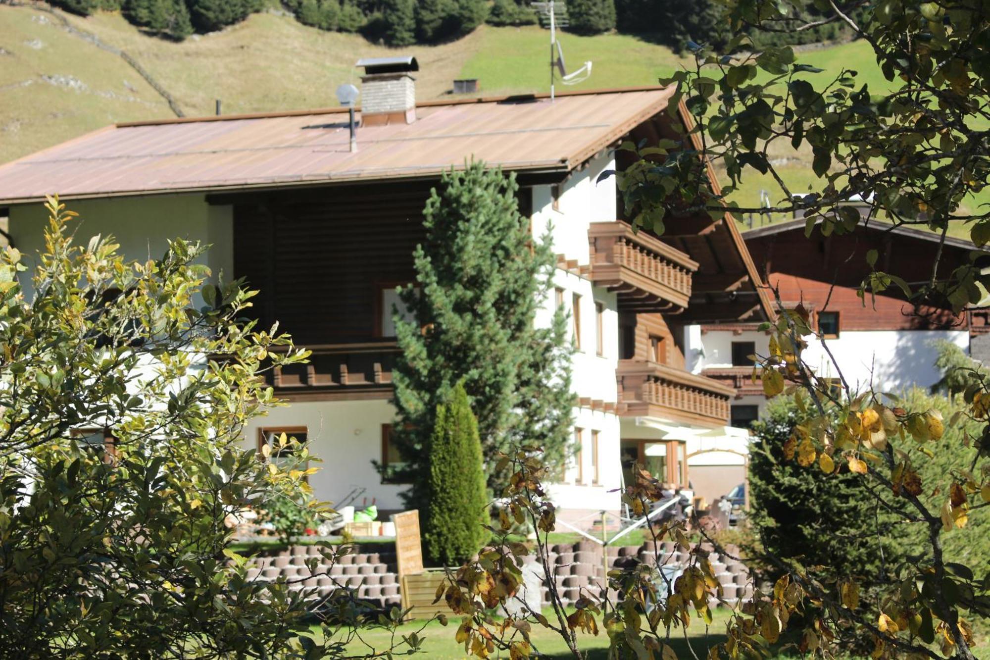 Haus Astoria Apartman Sankt Leonhard im Pitztal Kültér fotó