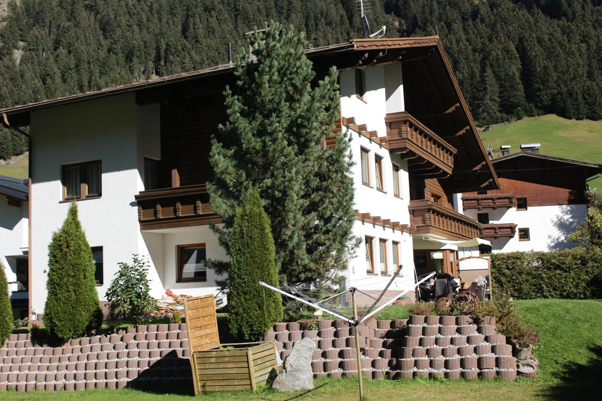 Haus Astoria Apartman Sankt Leonhard im Pitztal Kültér fotó