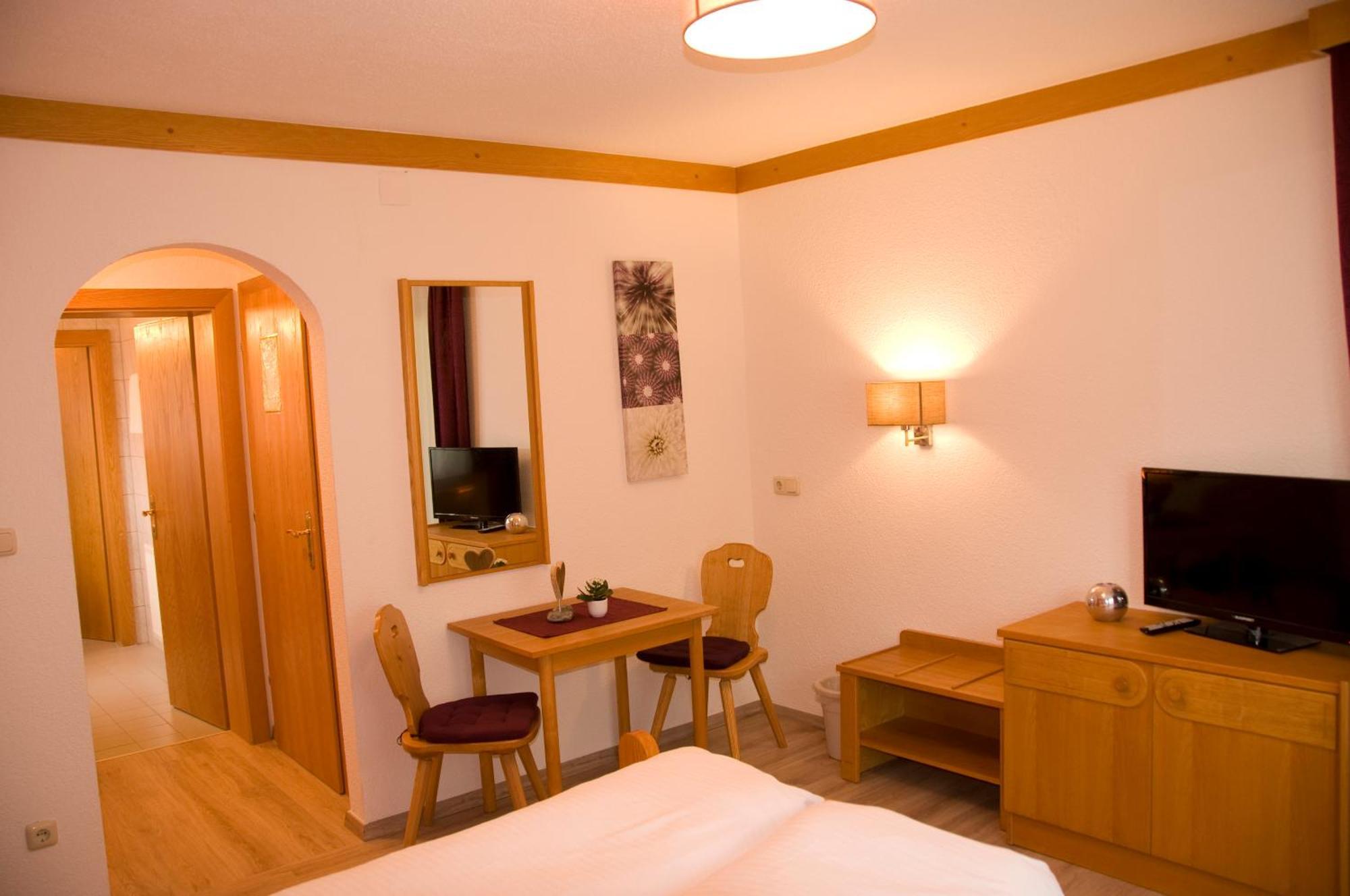 Haus Astoria Apartman Sankt Leonhard im Pitztal Kültér fotó